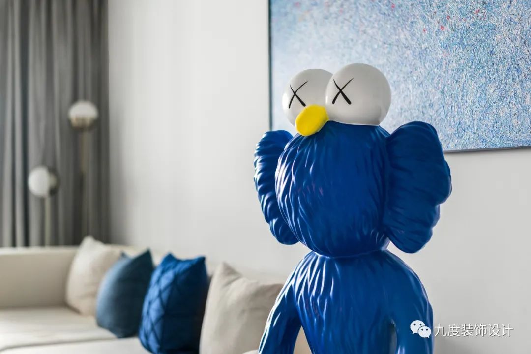 中海·锦江城 KAWS 风格样板间 | 摩登蓝色世界-5