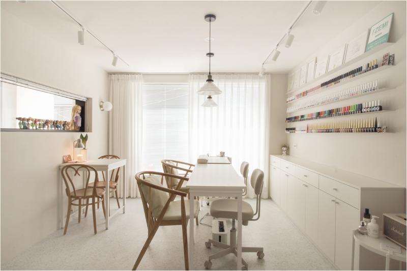 简约时尚的 10 坪小店设计-2