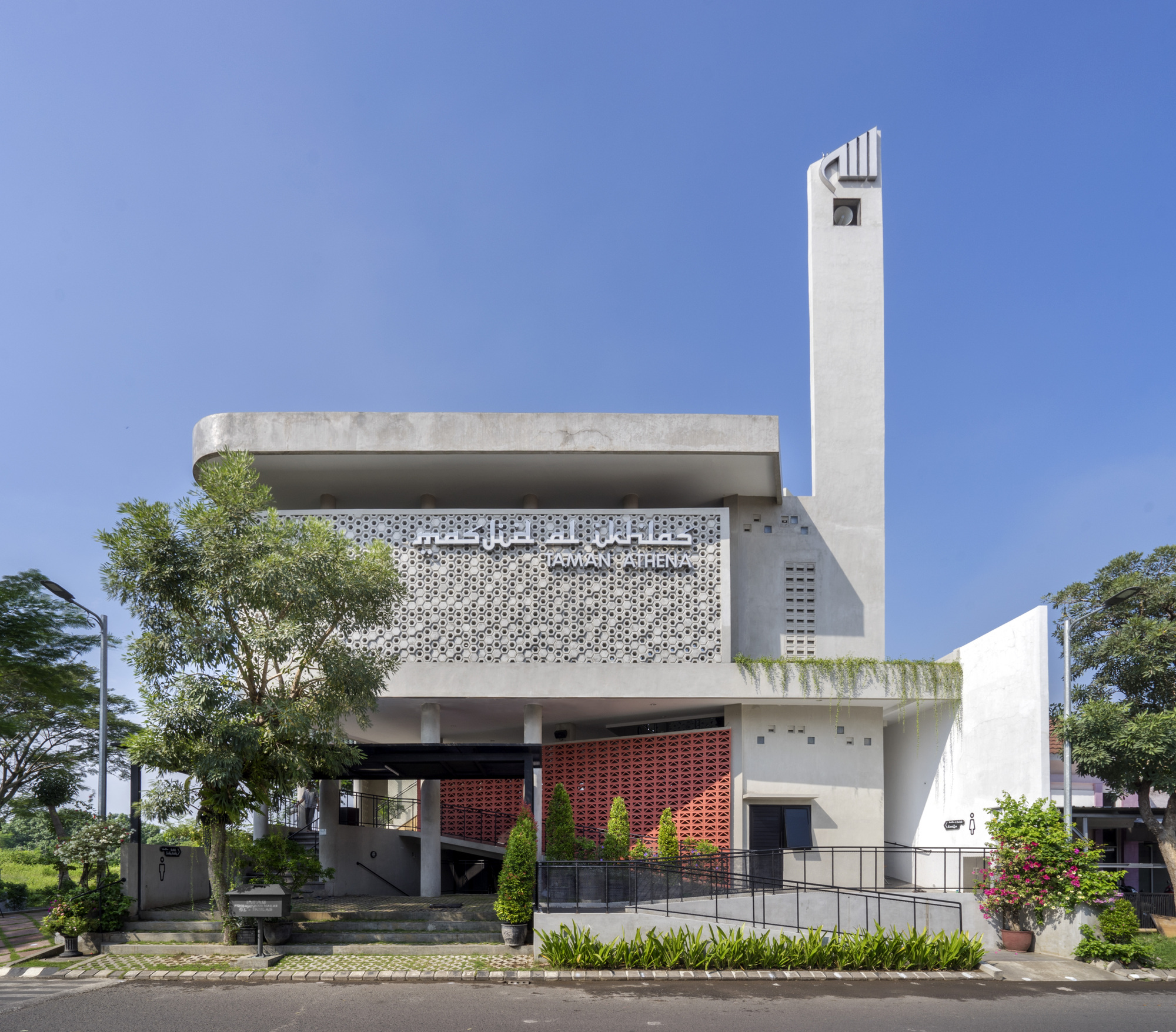 Honeycomb Mosque / Andyrahman Architect-11