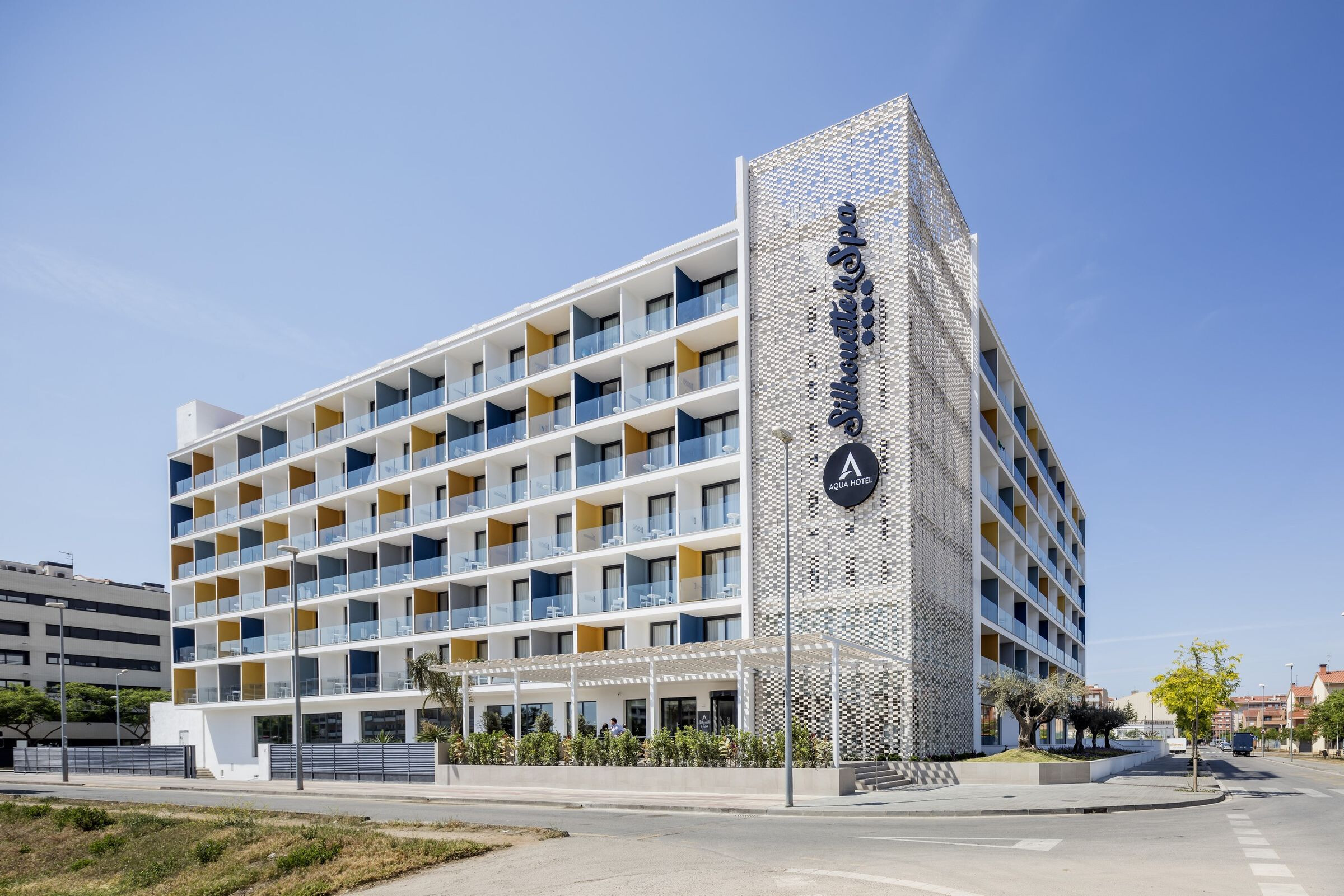 巴塞罗那 70 年代旧酒店的翻新奇迹-9