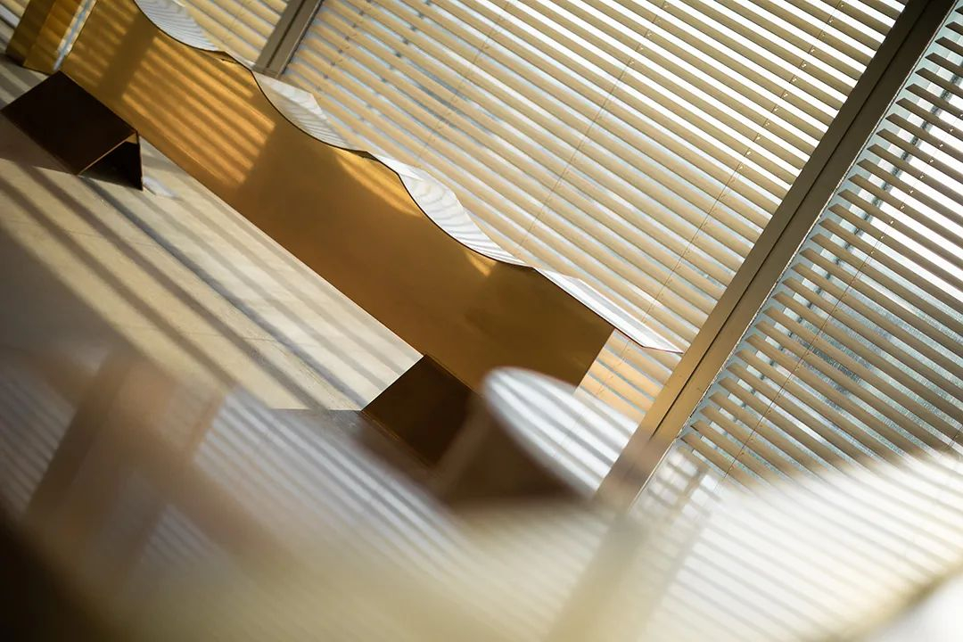 DOMANI 东仓 | 深圳科技美容概念旗舰店，亮如白昼的夜及温和的肢解-43