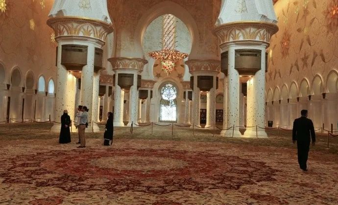 谢赫扎伊德清真寺 | 伊斯兰艺术与建筑的璀璨瑰宝-83