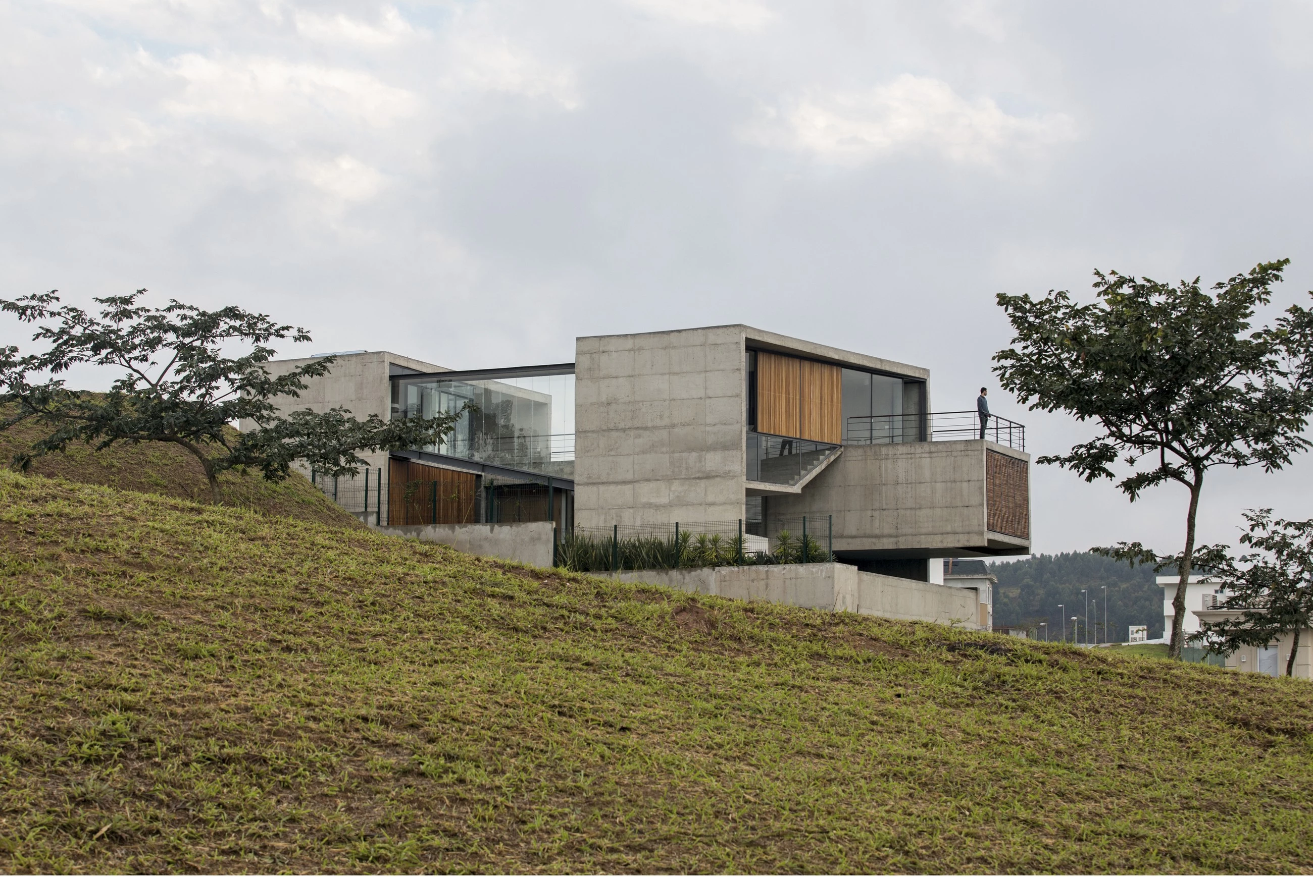 巴西 Itahye 住宅 | Apiacás Arquitetos 的街景与自然共生设计-15