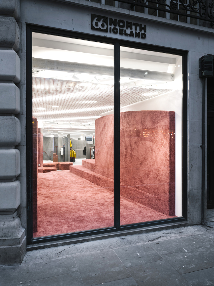 北纬 66 度旗舰店丨Gonzalez Haase Architects-30