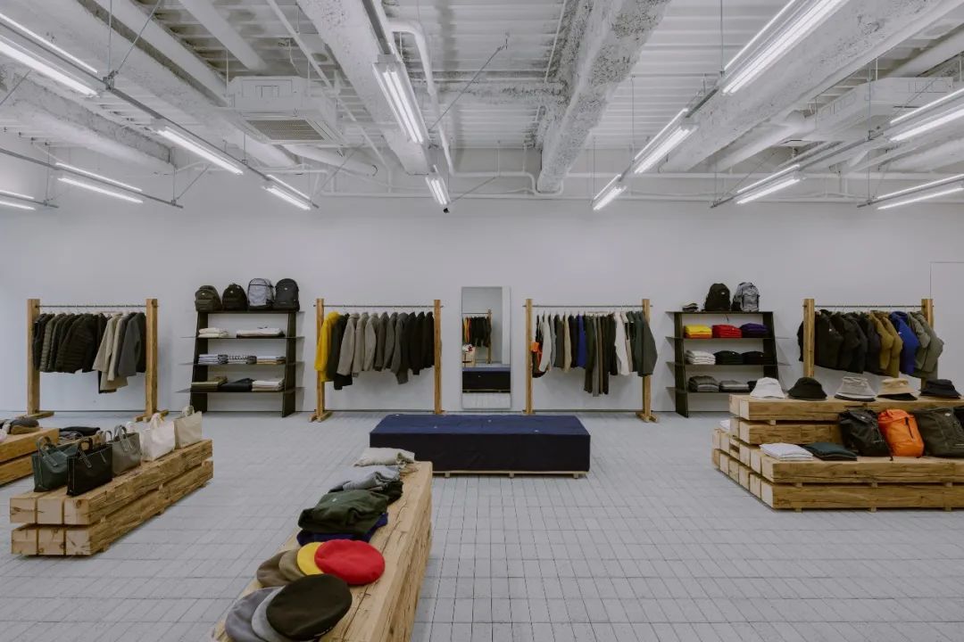 Danton 东京原宿旗舰店丨日本东京丨小大建築設計事務所-26