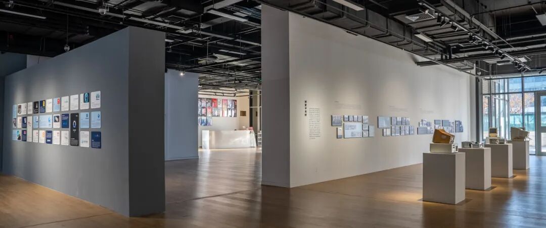 北京壹美美术馆“汉化版本从中关村出发的数字生活共同体”展陈设计-5
