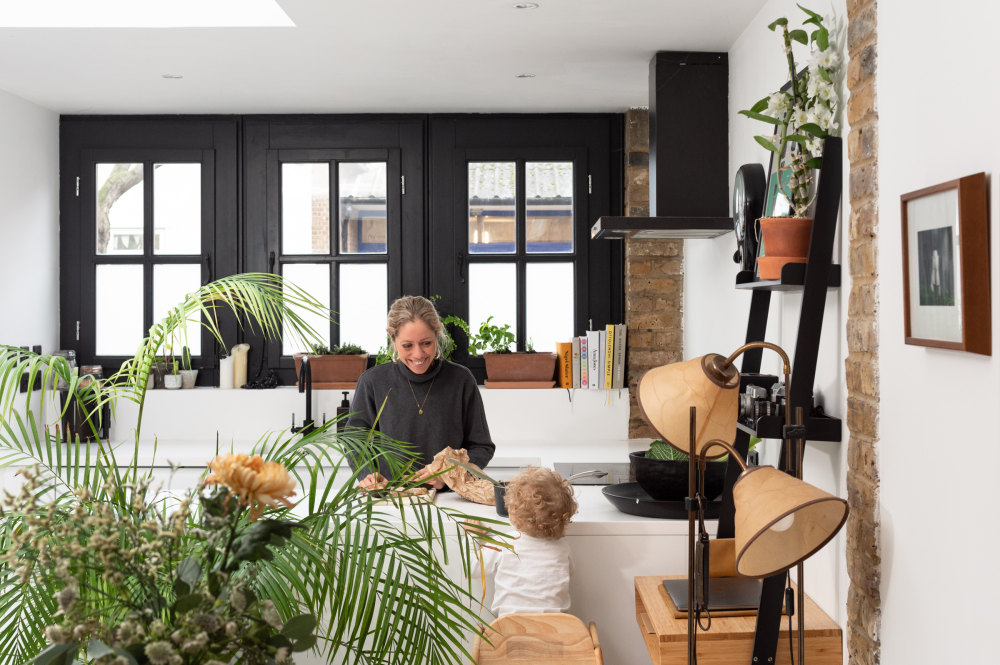 改造后的维多利亚时代公寓 | 自然光线与空间的完美结合-0