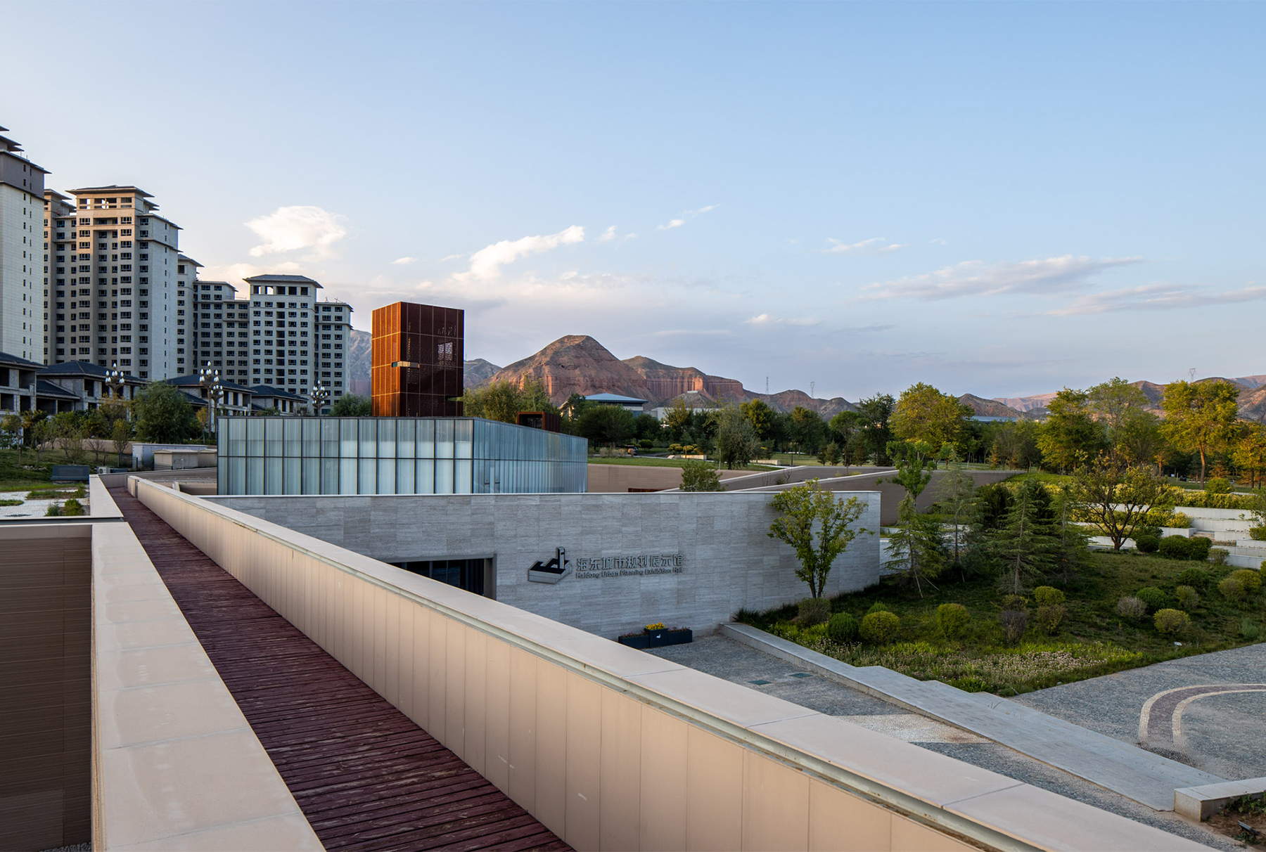 Haidong City Urban Planning Exhibition Hall  / CADG-49