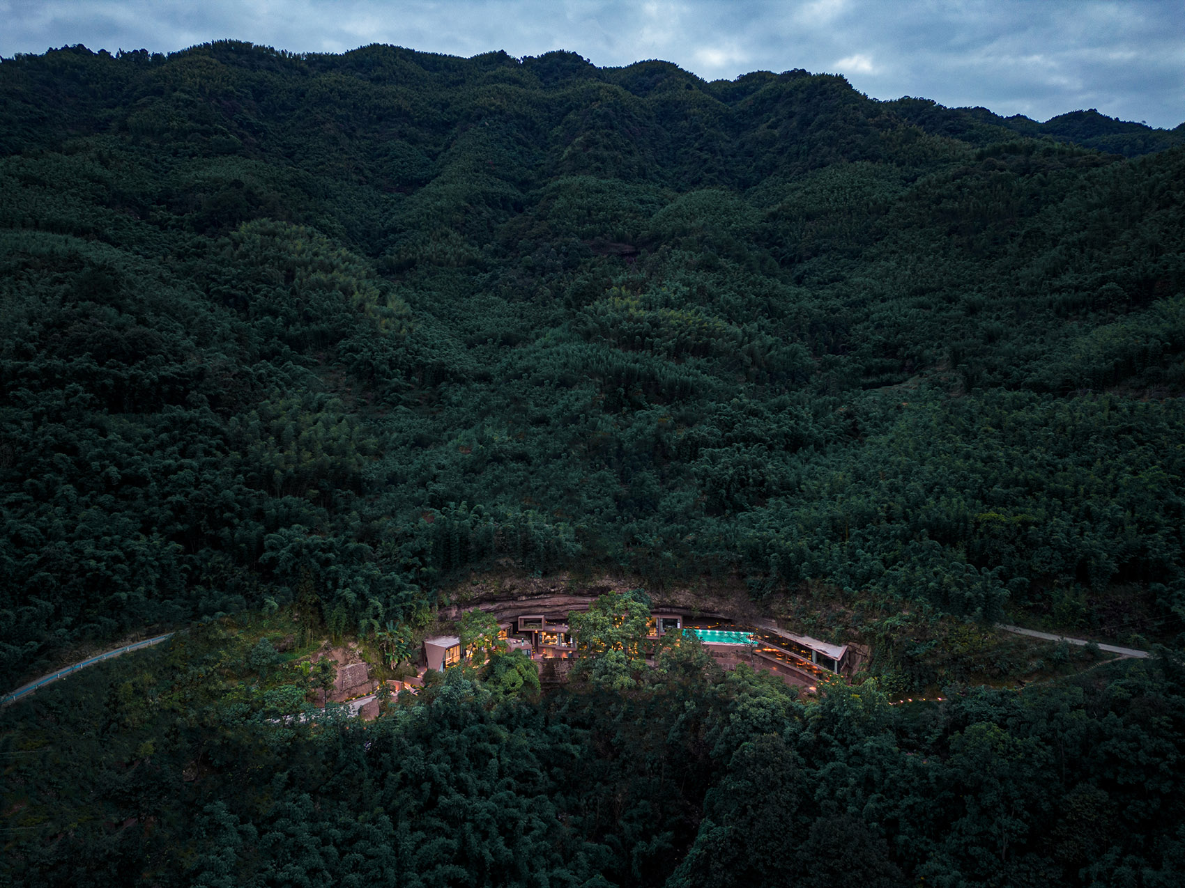 贵州匠庐洞穴酒店丨中国贵州丨空间的诗学-6