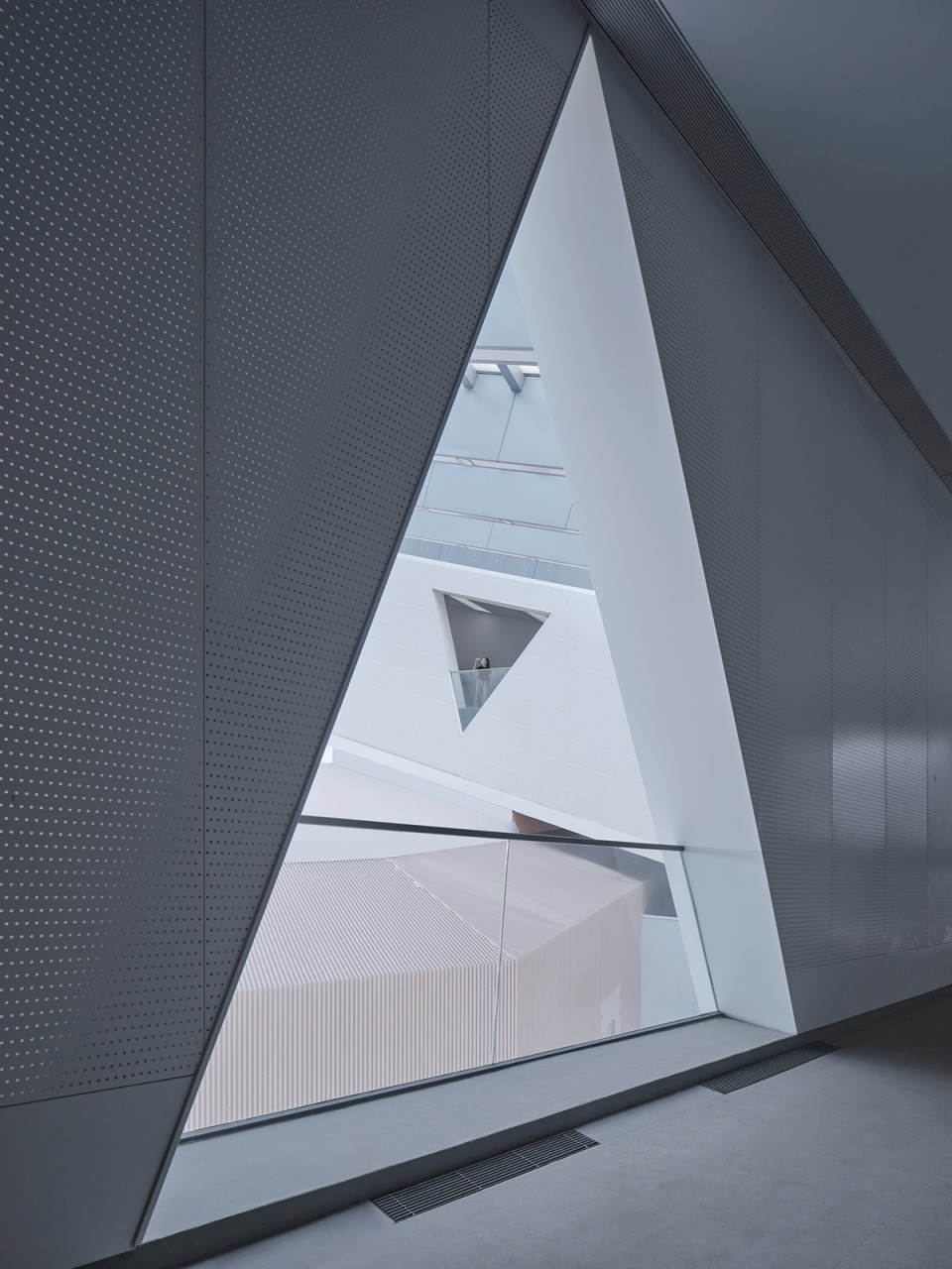 绿谷艺术中心 | 桁架环中的公共艺术舞台-51