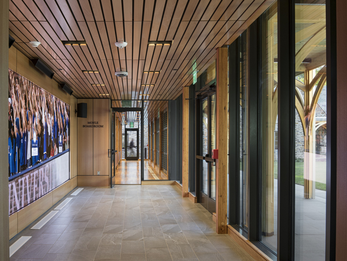 Duke 大学 Karsh 校友中心，现代与古典的完美结合-24