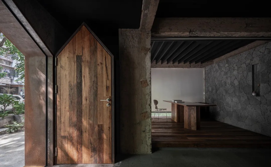 田间之上中国湘菜馆丨中国广州丨黑白木设计-134