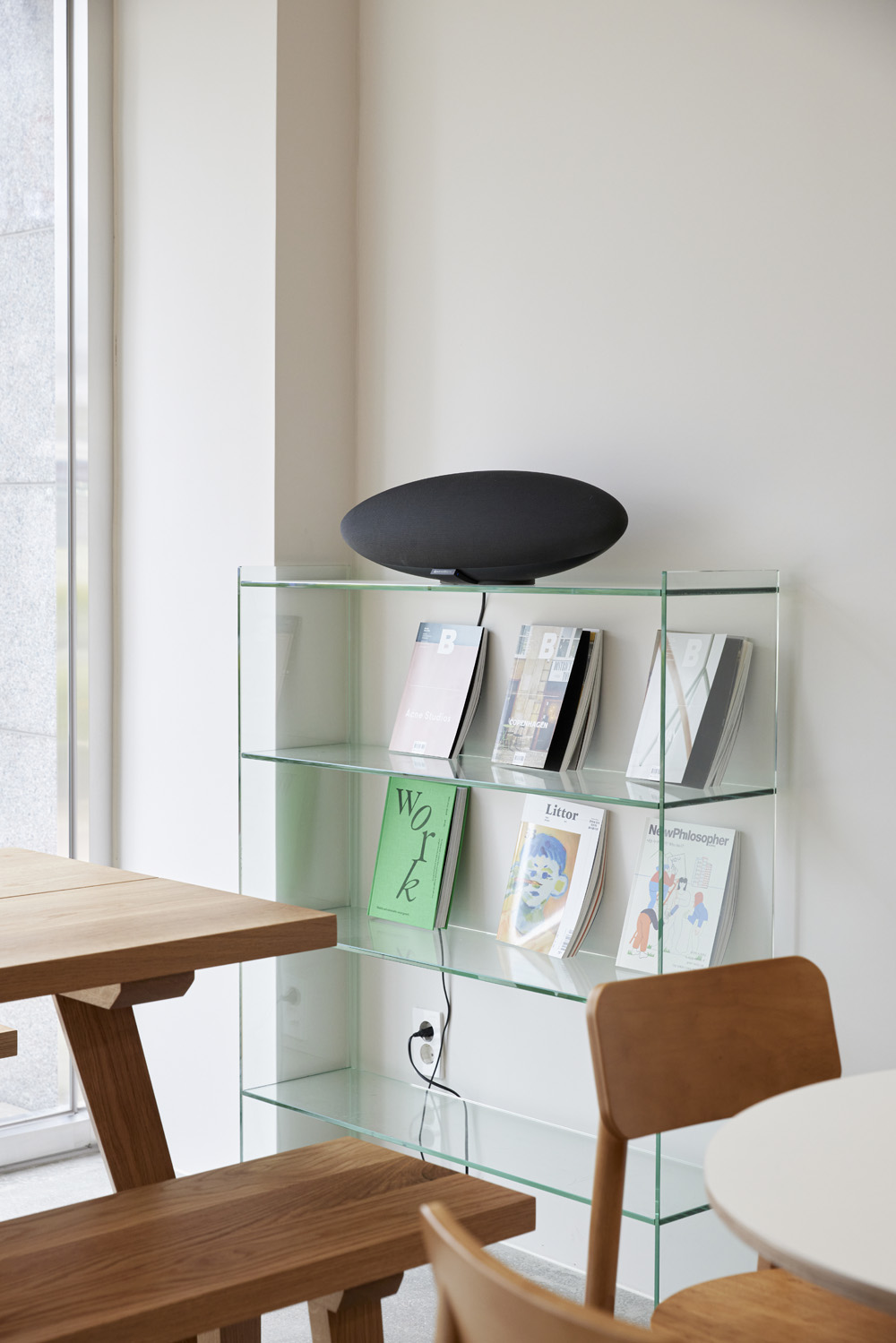 16 平现代简约咖啡厅，素雅白与温暖木的完美结合-8