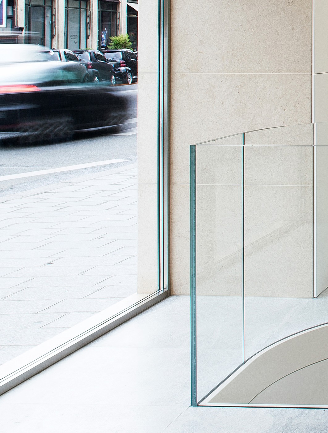 GALERIE KAMEL MENNOUR-3