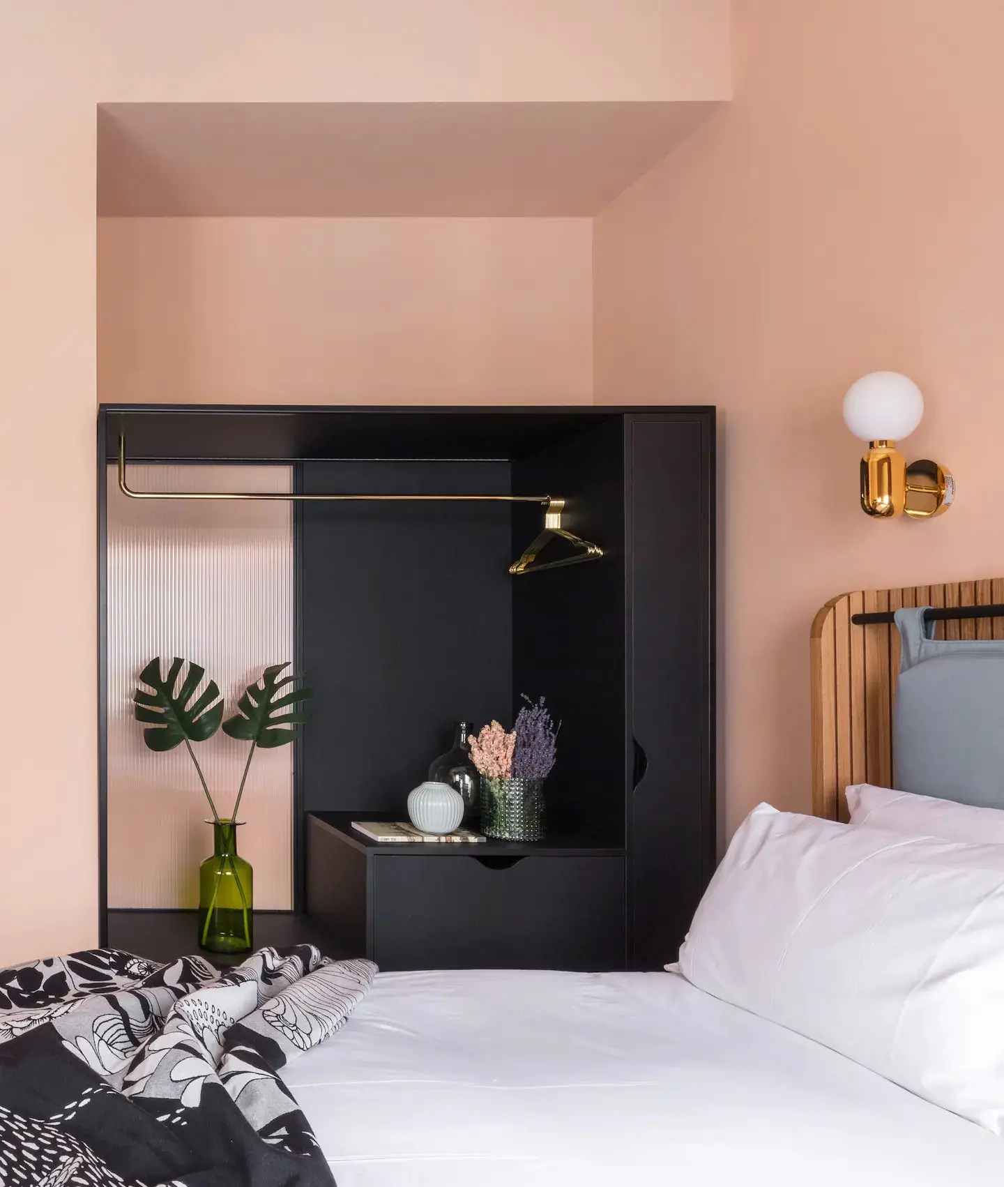 "曼彻斯特 Whitworth Locke City Studio | 复古棉厂中的现代舒适空间"-2