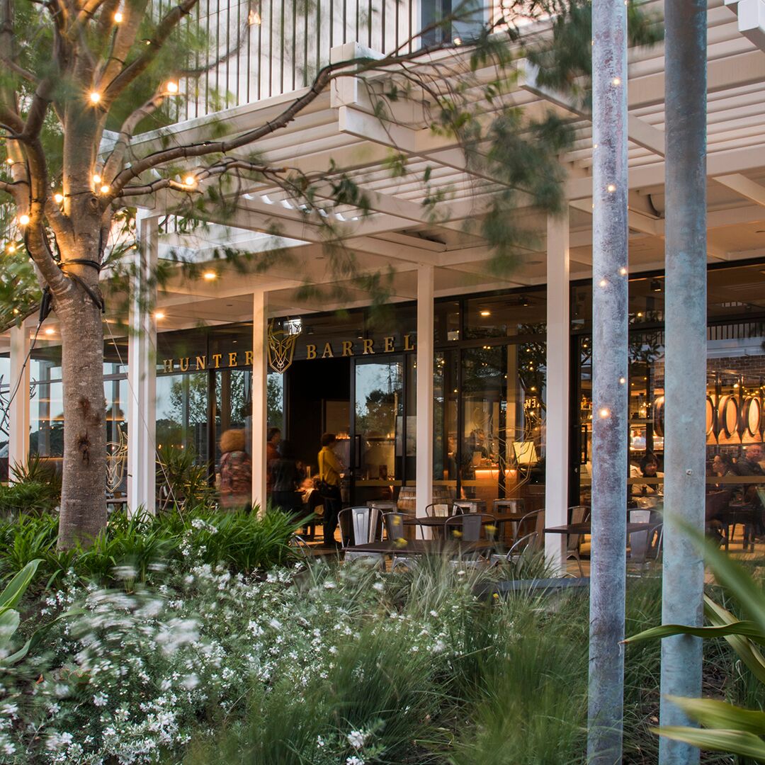 Hunter & Barrel Whitford 餐厅室内设计丨澳大利亚珀斯丨Design Partnership-0