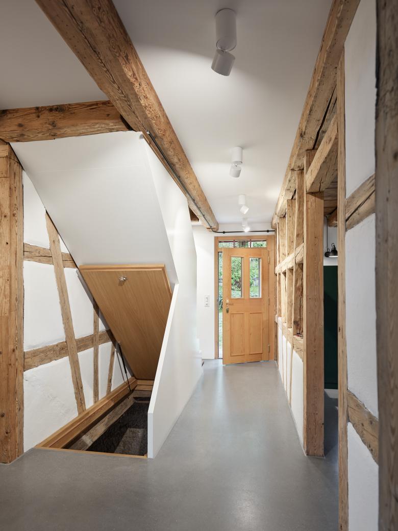 改造农场房屋葡萄园街丨瑞士丨häberli heinzer steiger architekten-10