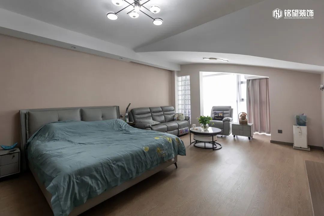 明发滨江新城 · 现代简约的无边界空间丨铭望装饰-32