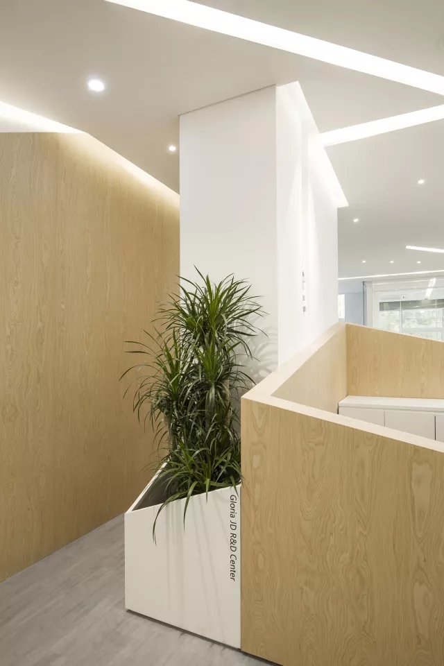 一个被光切割的空间——誉东研发中心办公空间-22