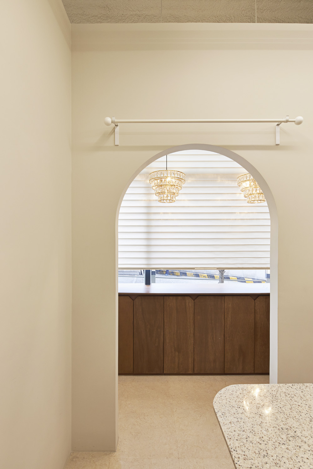 极简风格 8 平米工作室设计，成本低至万元-10