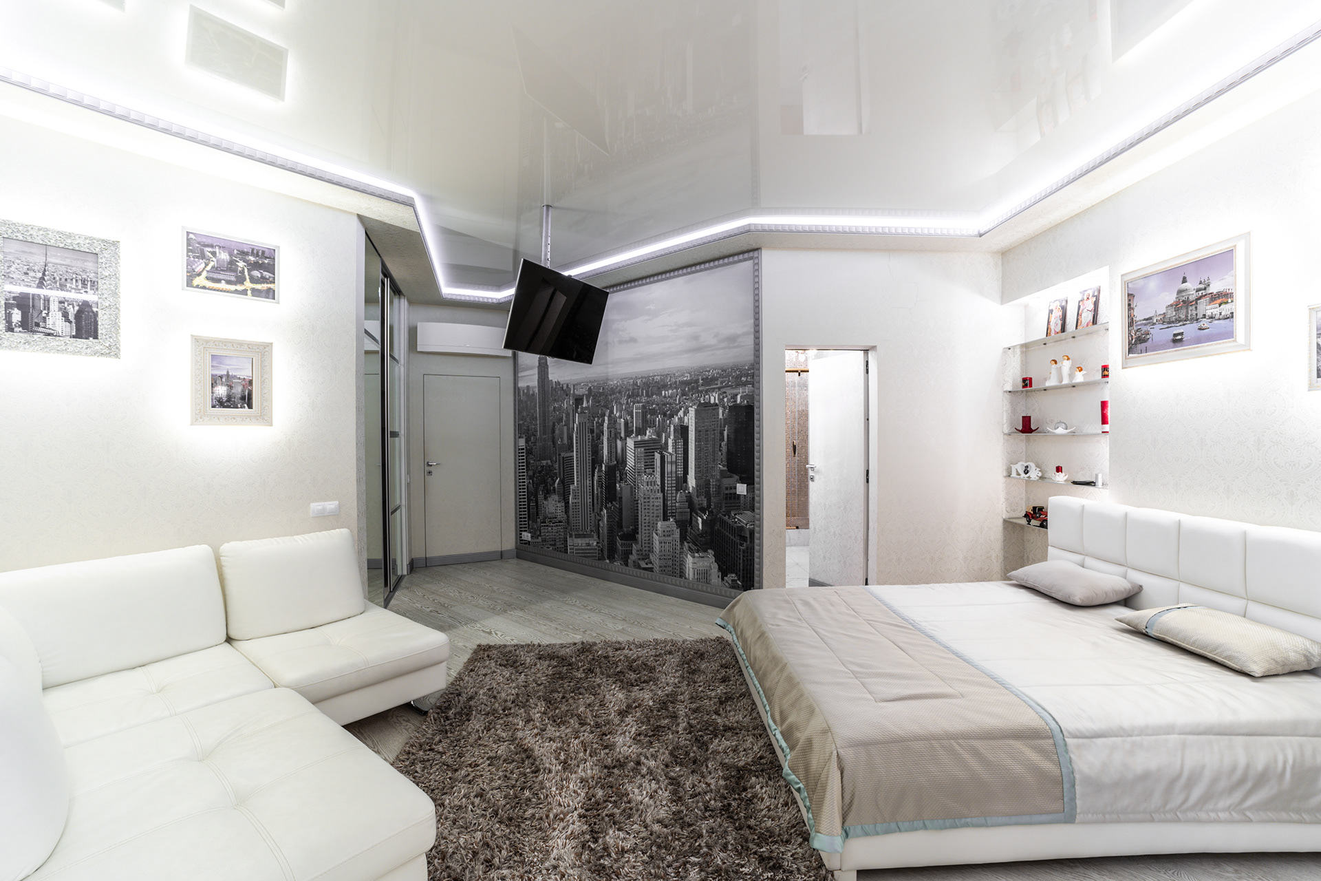 Novopechersʹki Lypky, Kyiv, 2020-9