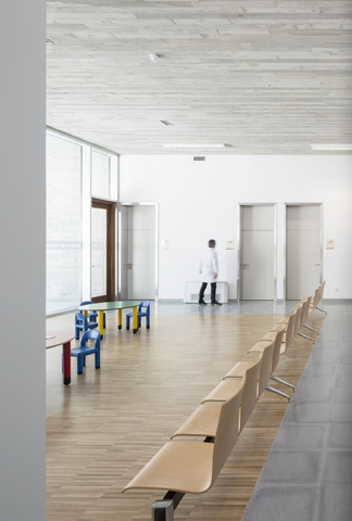 Healthcare Center in Valenzá  IDOM-59