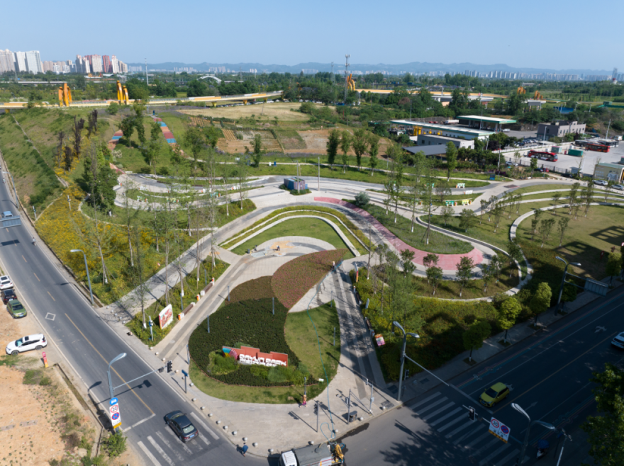 那条飘带 等你触碰:成都大运公园,BOXI柏熙标识丨中国成都丨上海柏熙标识有限公司-20