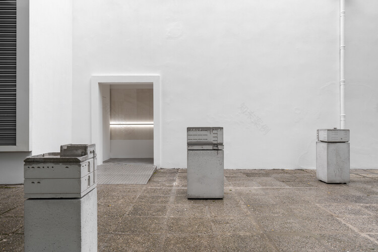 威尼斯建筑双年展 | 以色列馆探索数据中心技术-4