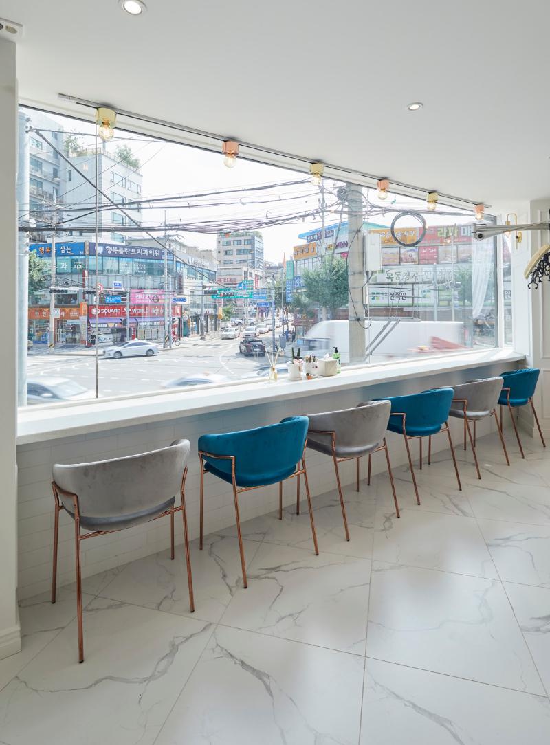 简约时尚 31 平美容室设计-10