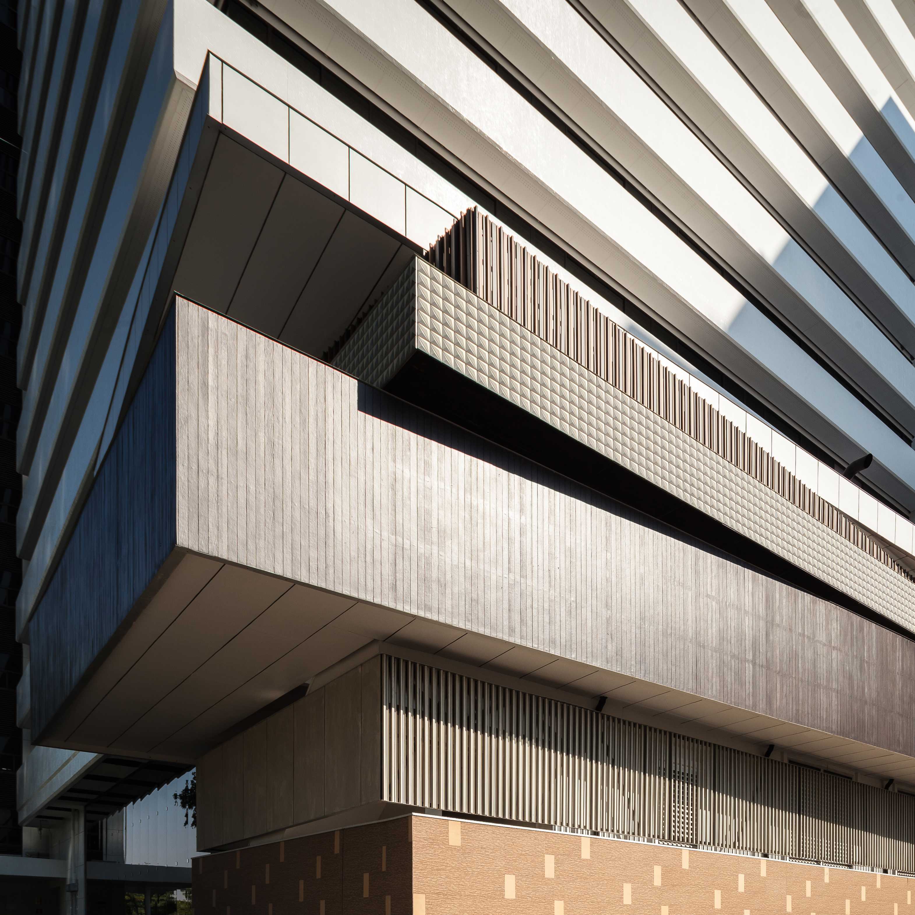 SCG 动力屋中心——现代工业风展示空间-23