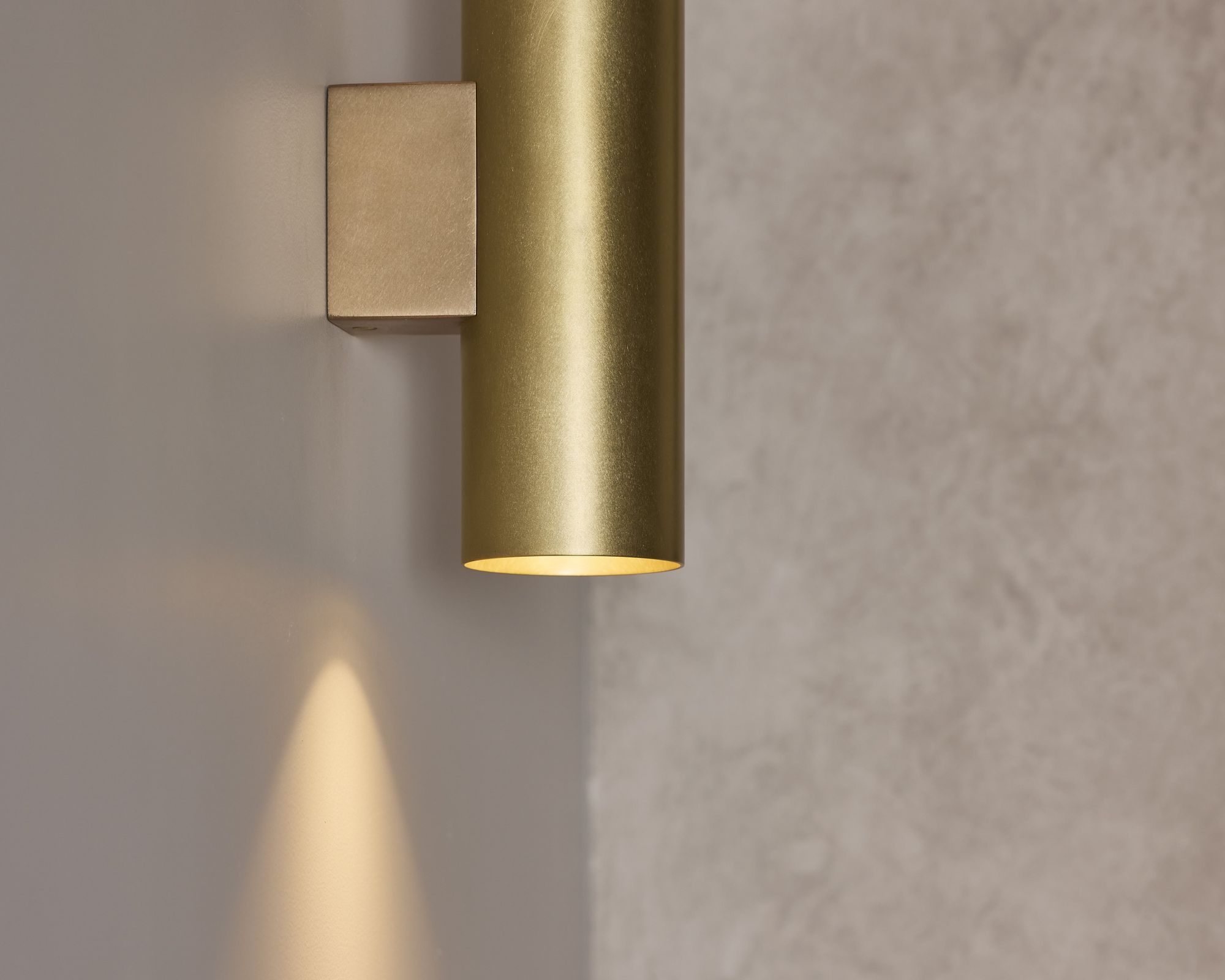 Discover alt. Artefact: Embracing the Natural Beauty of Brass-10