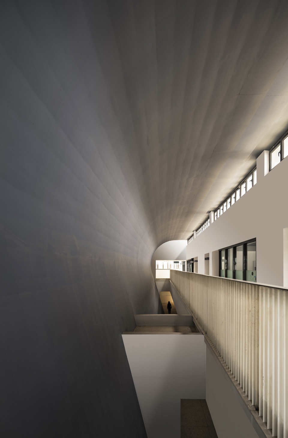 江苏省靖江高级中学新校区丨中国江苏丨江苏中锐华东建筑设计研究院有限公司荣朝晖工作室-130