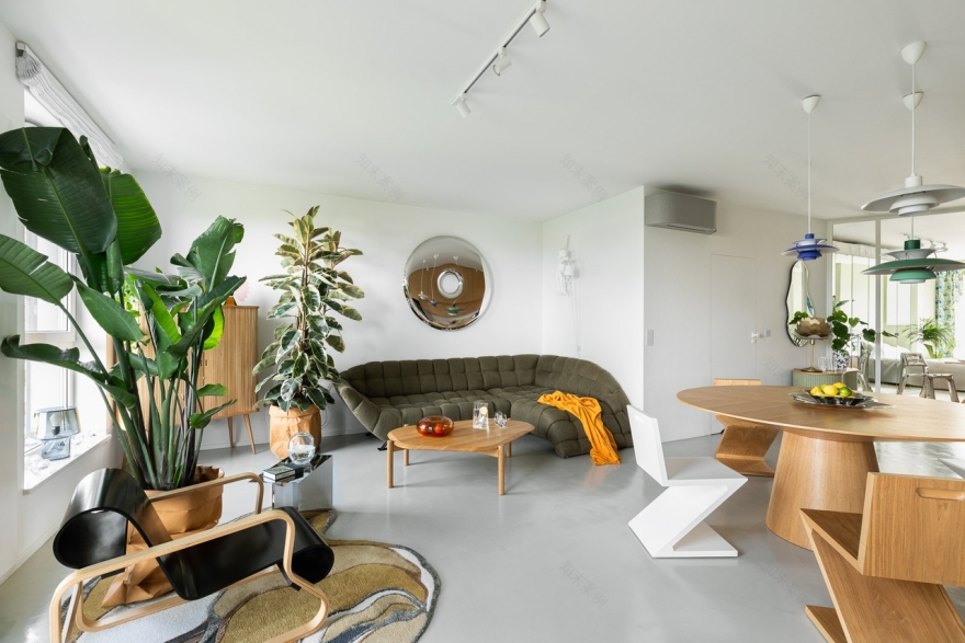 华沙沃拉区公寓世界设计藏品展示空间丨波兰华沙丨Paweł Karwowski 和 Marta Feder-36