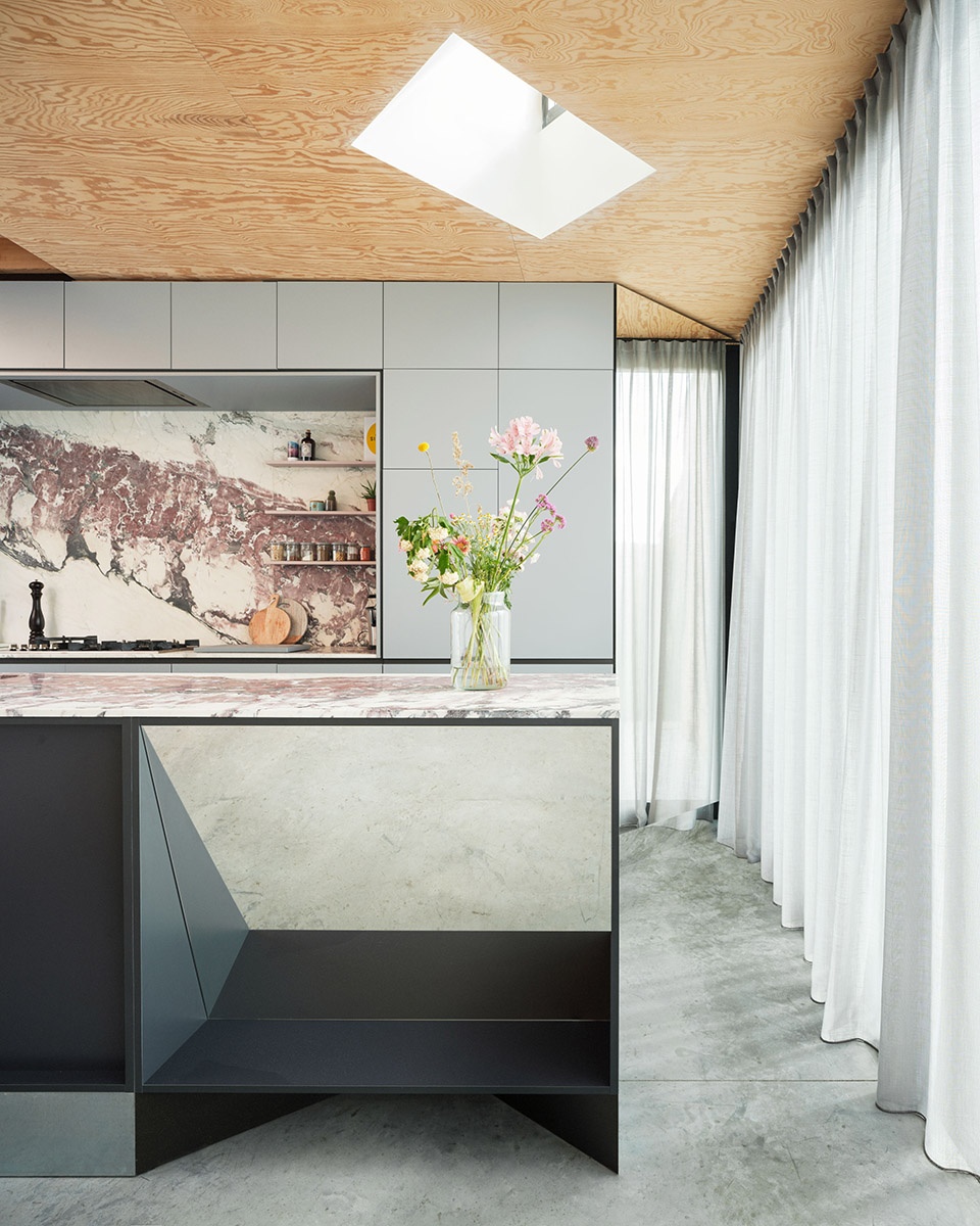 比利时 MIKA 住宅 | 紧凑空间中的自然延伸-21