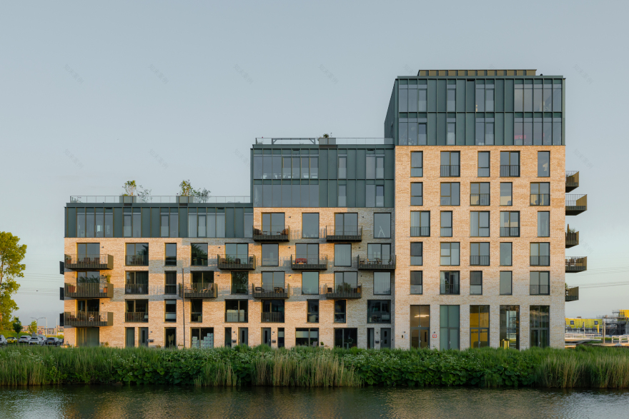 House at the Harbor / Powerhouse Company-28