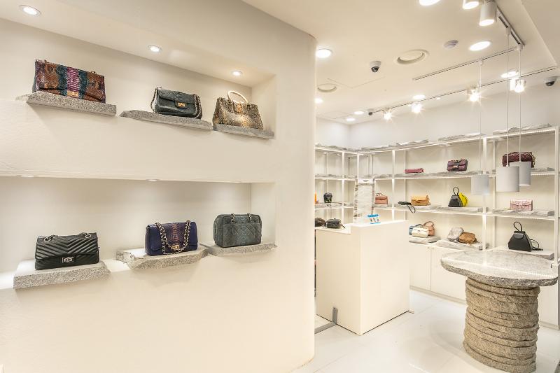 首尔 APM 商场精致小巧的白色调三维空间设计-4