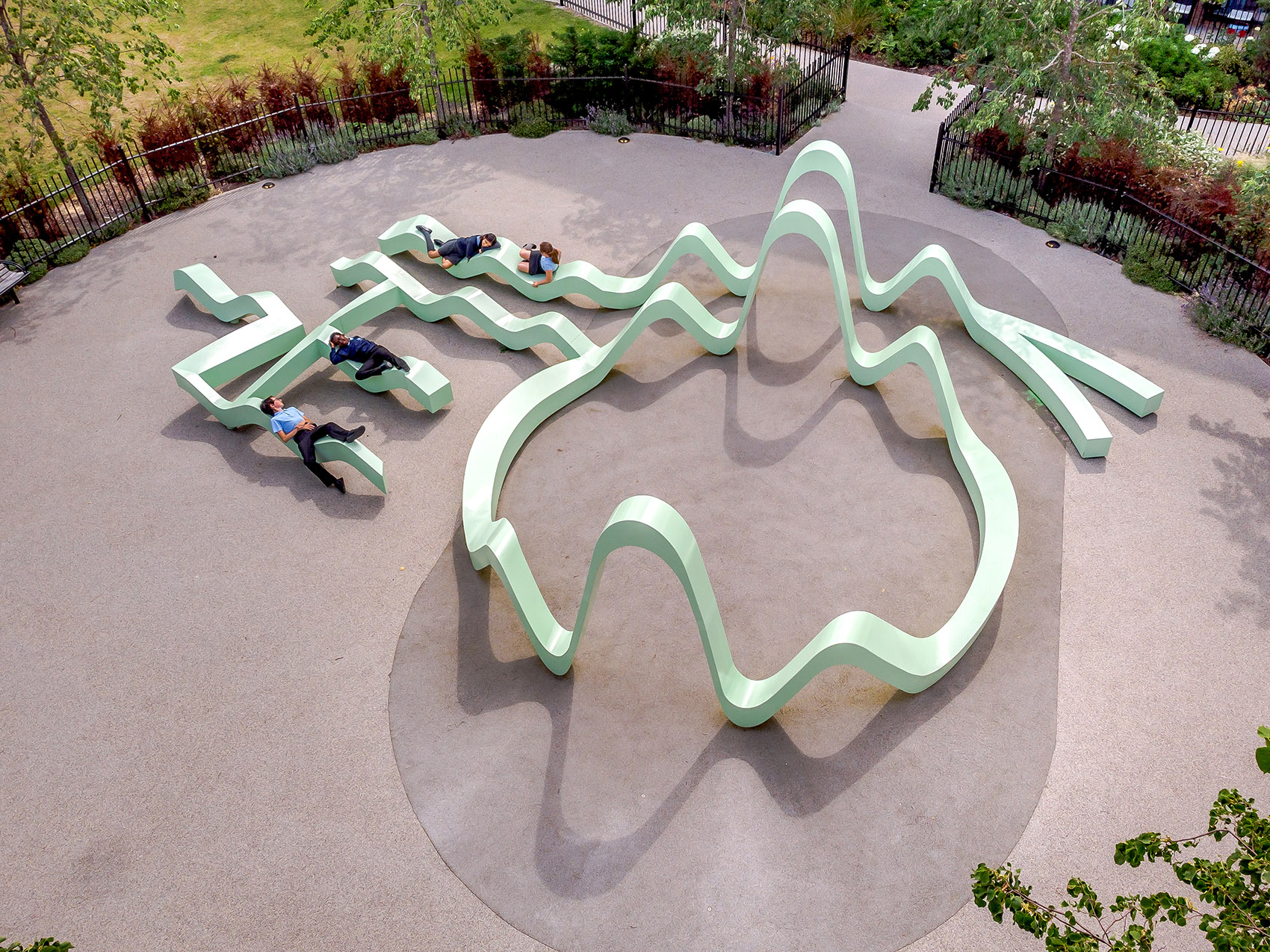 《狂野之生》· 历史遗址上的互动公共艺术装置丨英国丨NEON-58