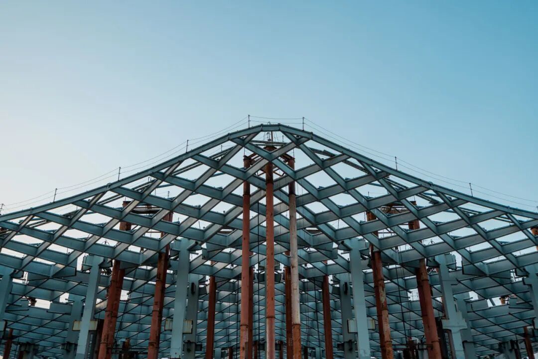 18.3米！“钢铁凤凰”振翅升空-15