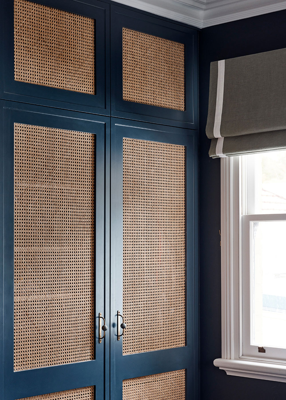 悉尼温馨家居 | 蓝色调与暖色细节的完美融合-18