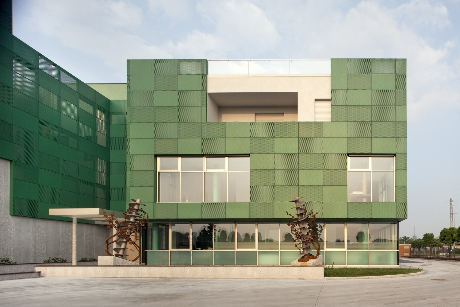 绿色铝板打造的意大利酒庄扩建项目-26