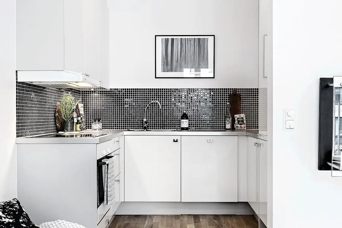 7 平米阁楼卧室设计-9