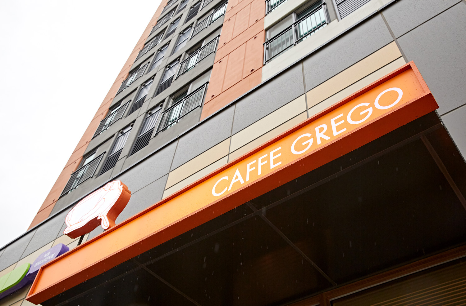 白色与木质的极简设计，10 分满分的咖啡厅-17