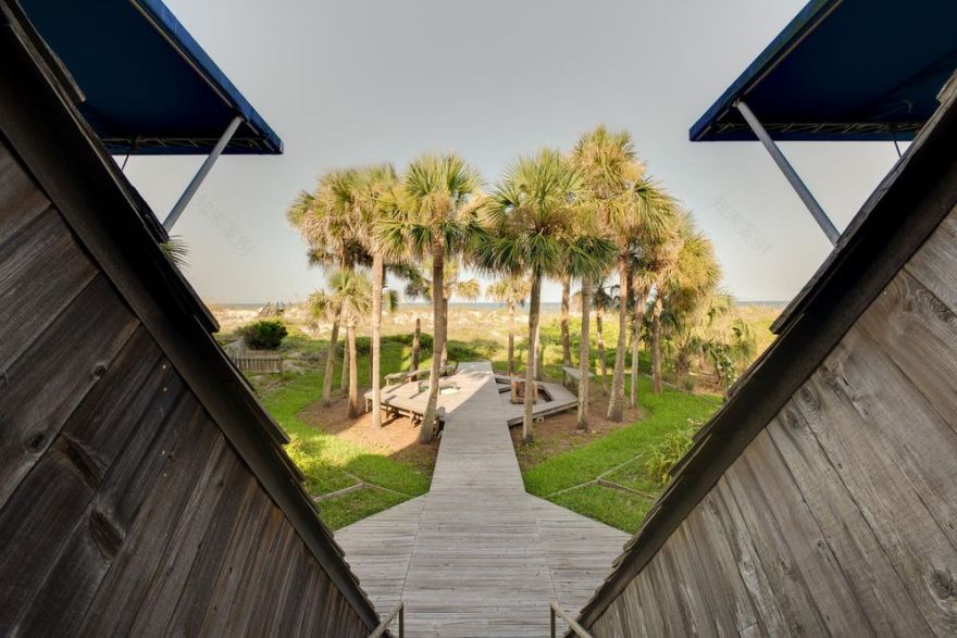 佛罗里达海滩别墅 | 摩根的现代木质空间-19