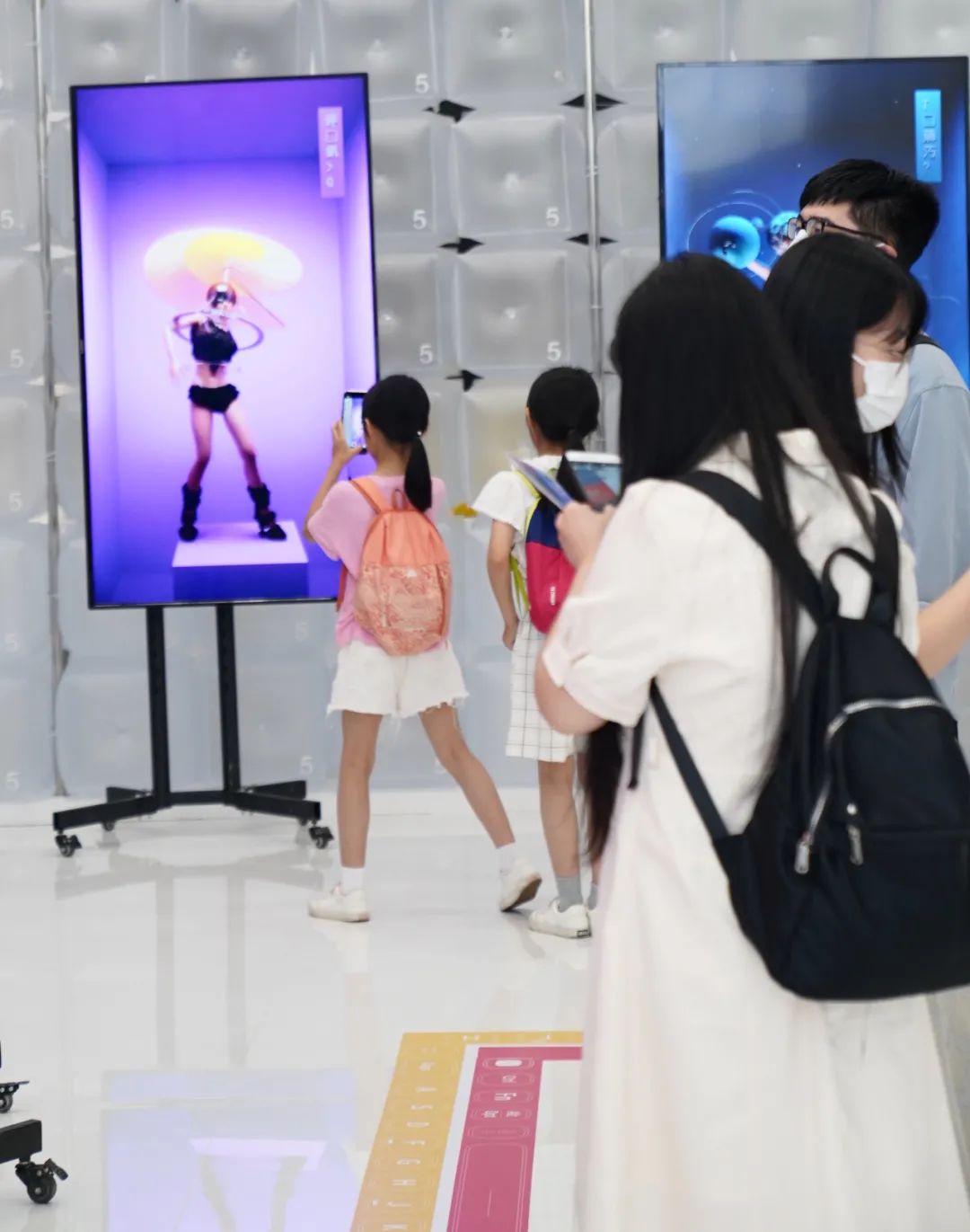 「有界·無界」新锐艺术家联展丨中国深圳丨WEG 维格列艺术,PAL’S CLUB 派意馆,Lofree 洛斐-32