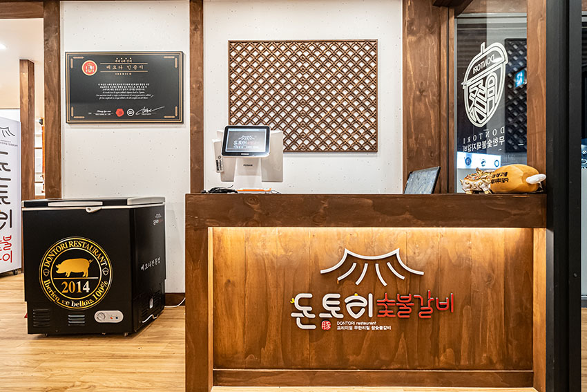 白与木的完美融合 | 无尽里菲酒店设计-5