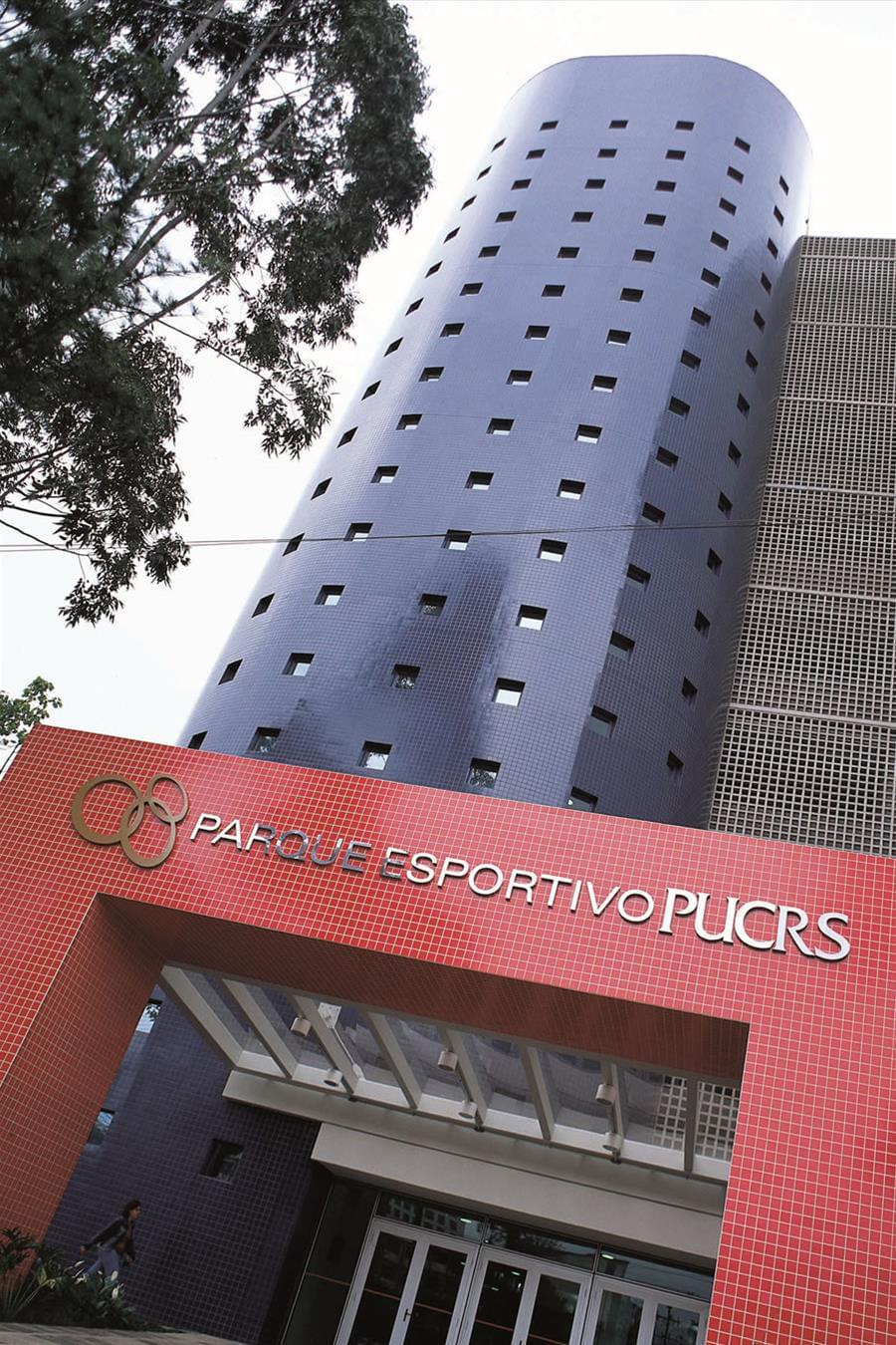 巴西 Poliesportivo PUCRS 运动中心，现代建筑与环保设计的完美结合-2