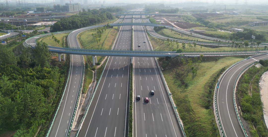 楚天通衢再升级！中建八局武汉绕城高速“扩容”通车-25