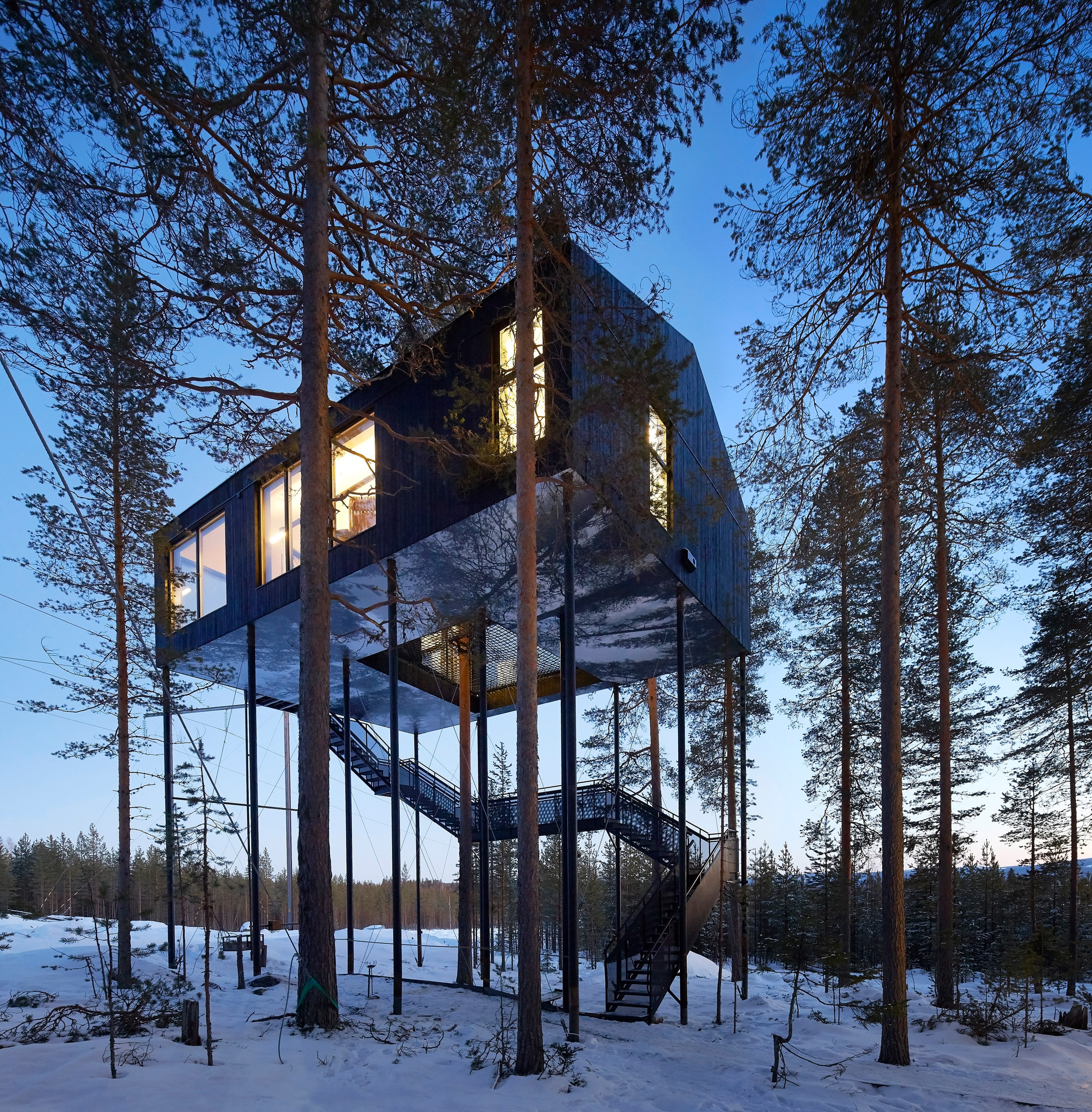 Hufton + Crow's new photographs capture Sweden's Treehotel at sunset-5