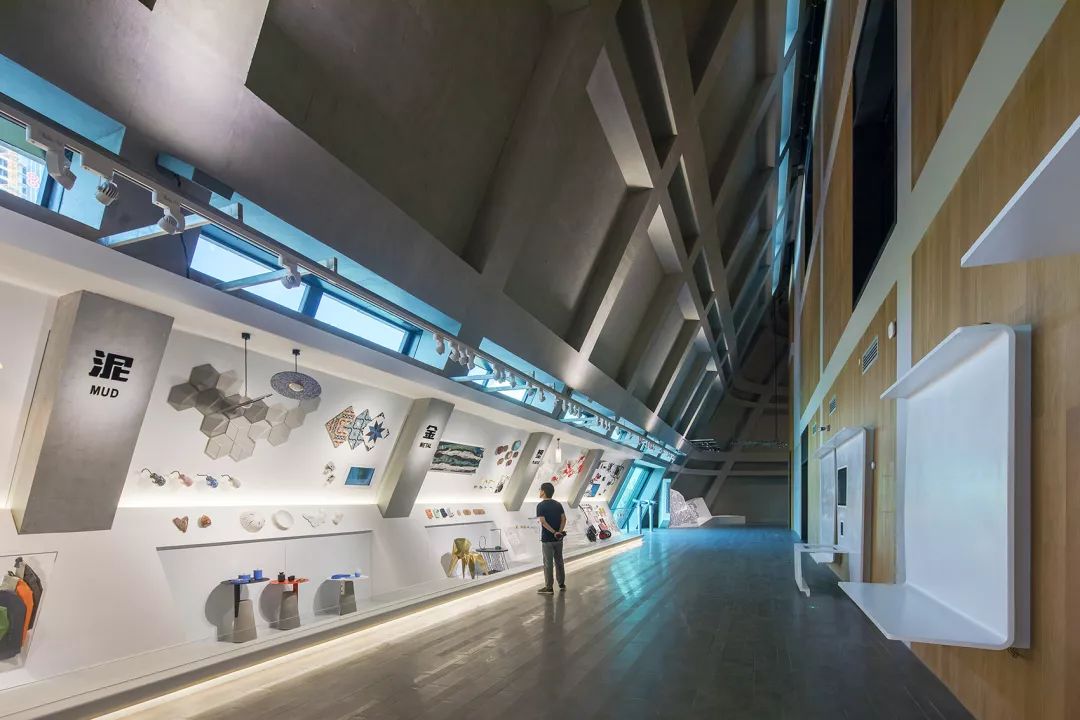 深圳龙岗文化中心 | 混凝土雕塑般的室内空间-56