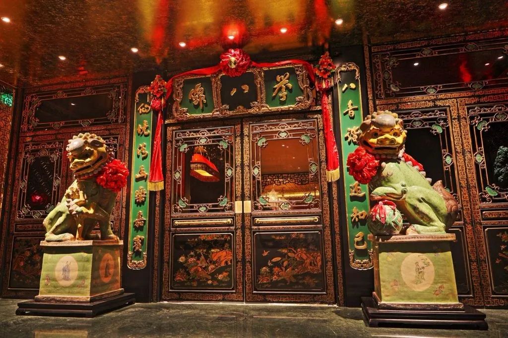 新国潮餐饮设计风靡上海,传统元素演绎现代美学-136